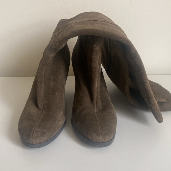 Franco Sarto Wedge Knee High Suede Boots Size 7 Moss Green Brown Full Side Zip - Picture 5 of 16